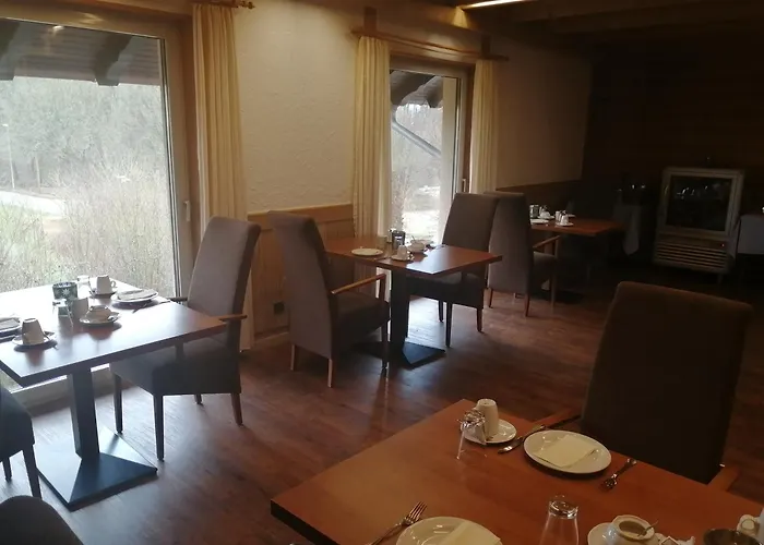 Landgut Jungfleisch מלון Gries